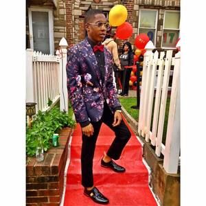 Meet your Posher, Law'